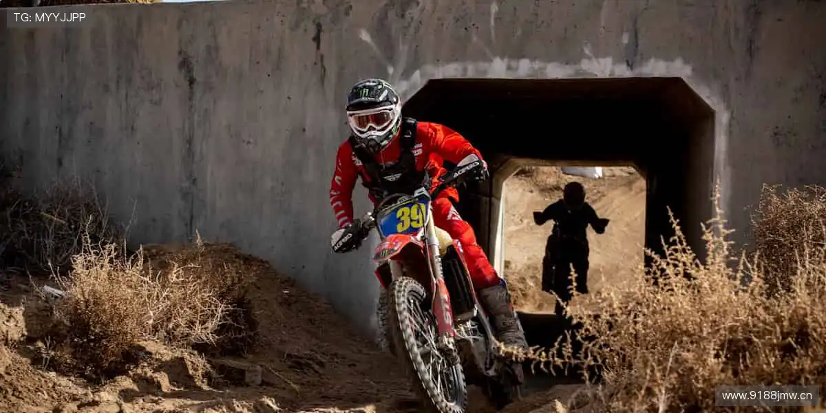 篮筐之下，书写属于你的传奇！🏀✨